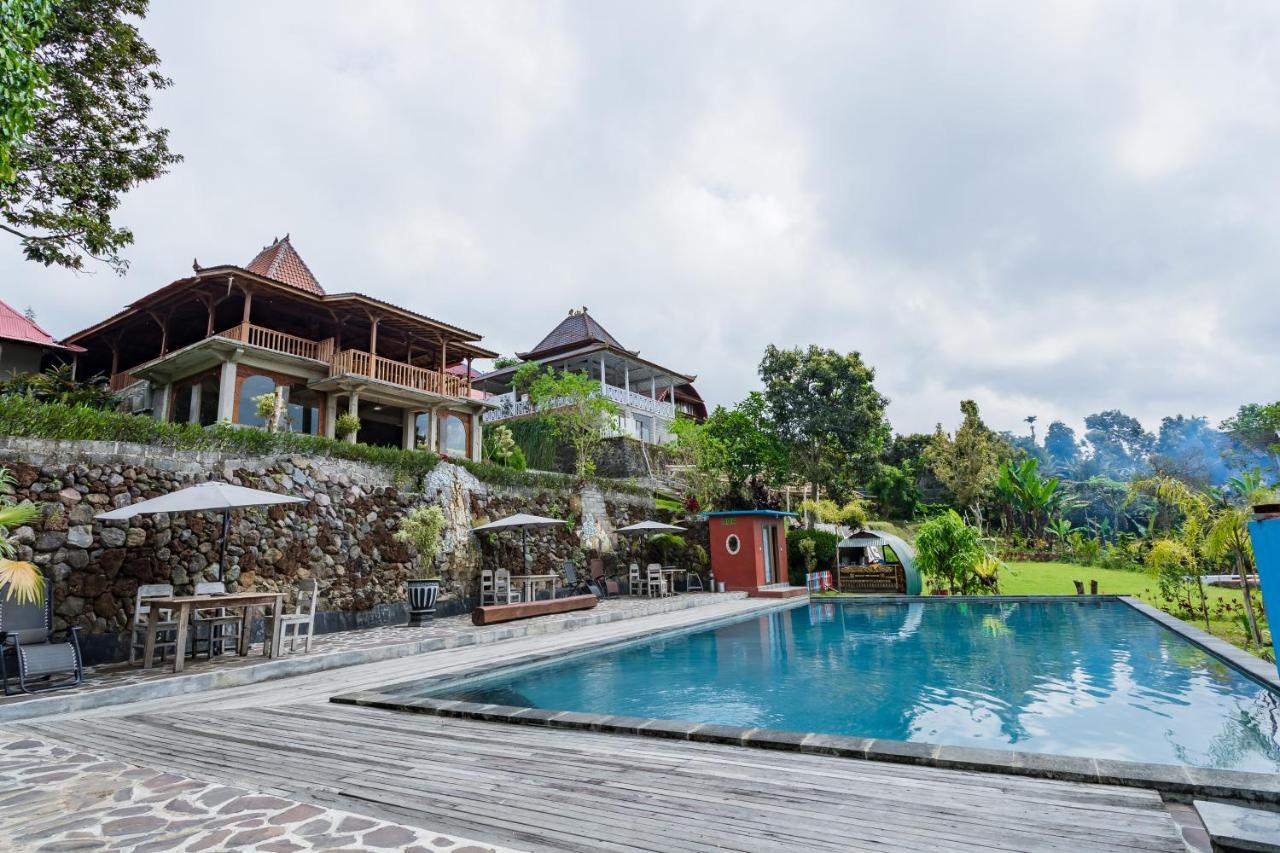 Villa Gajah Mas Baturiti ภายนอก รูปภาพ